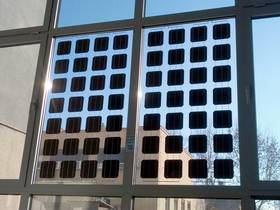 PV okna na prehodu iz stavbe A v stavbo B Fakultete za elektrotehniko